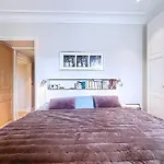 Elegant Flat In The Heart Of The 7th Apartmán